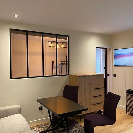 Apartment Cail Paris